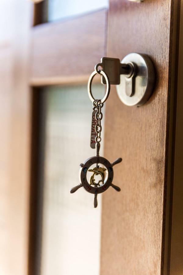 Apartments Linda Sestrunj Ngoại thất bức ảnh